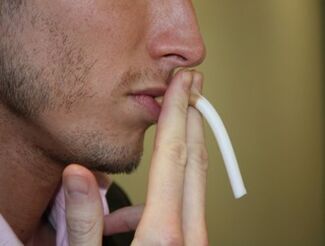 Курящий мужчина рискует иметь проблемы с потенцией